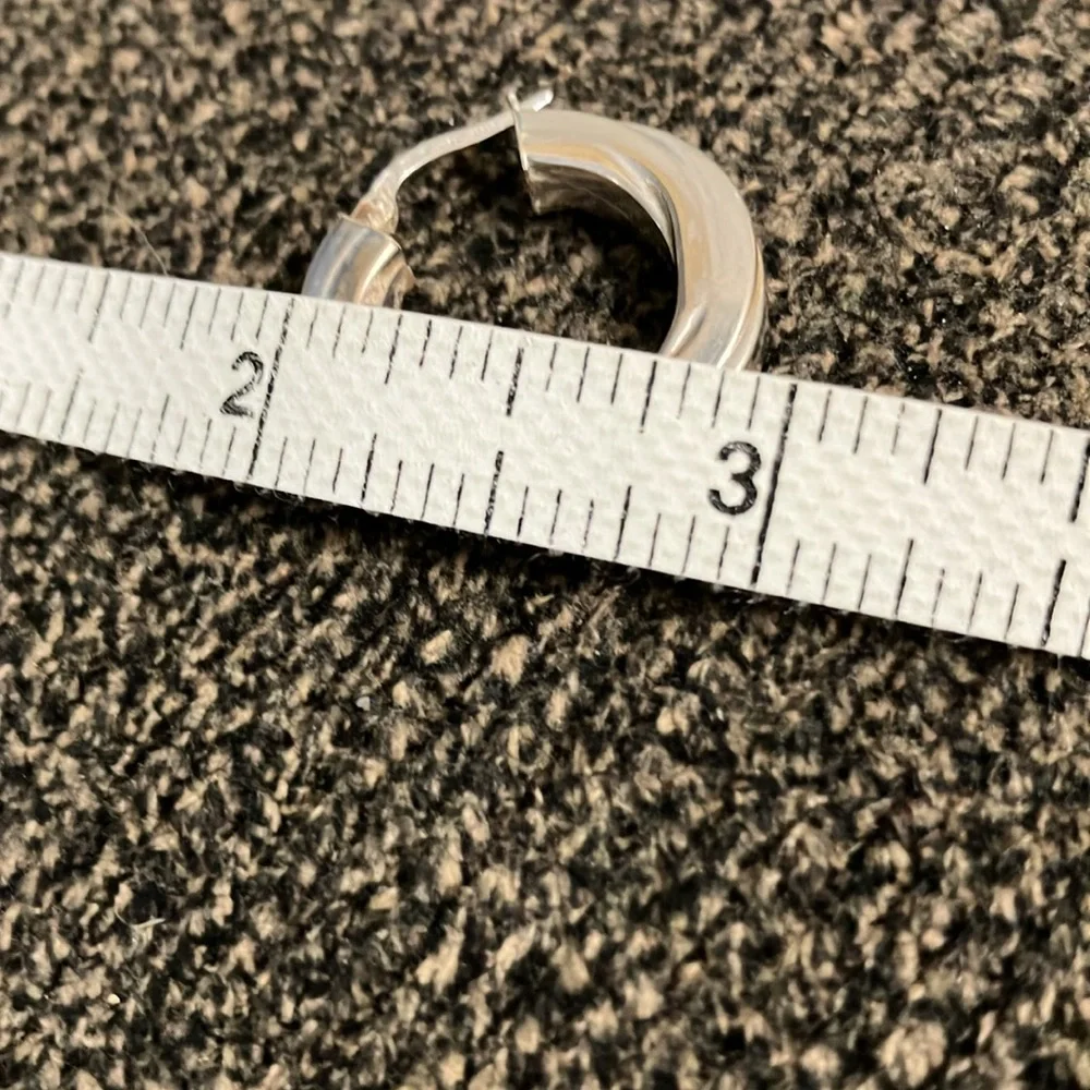 FINAL SALE 14k white gold hoops. - Picture 4 of 5